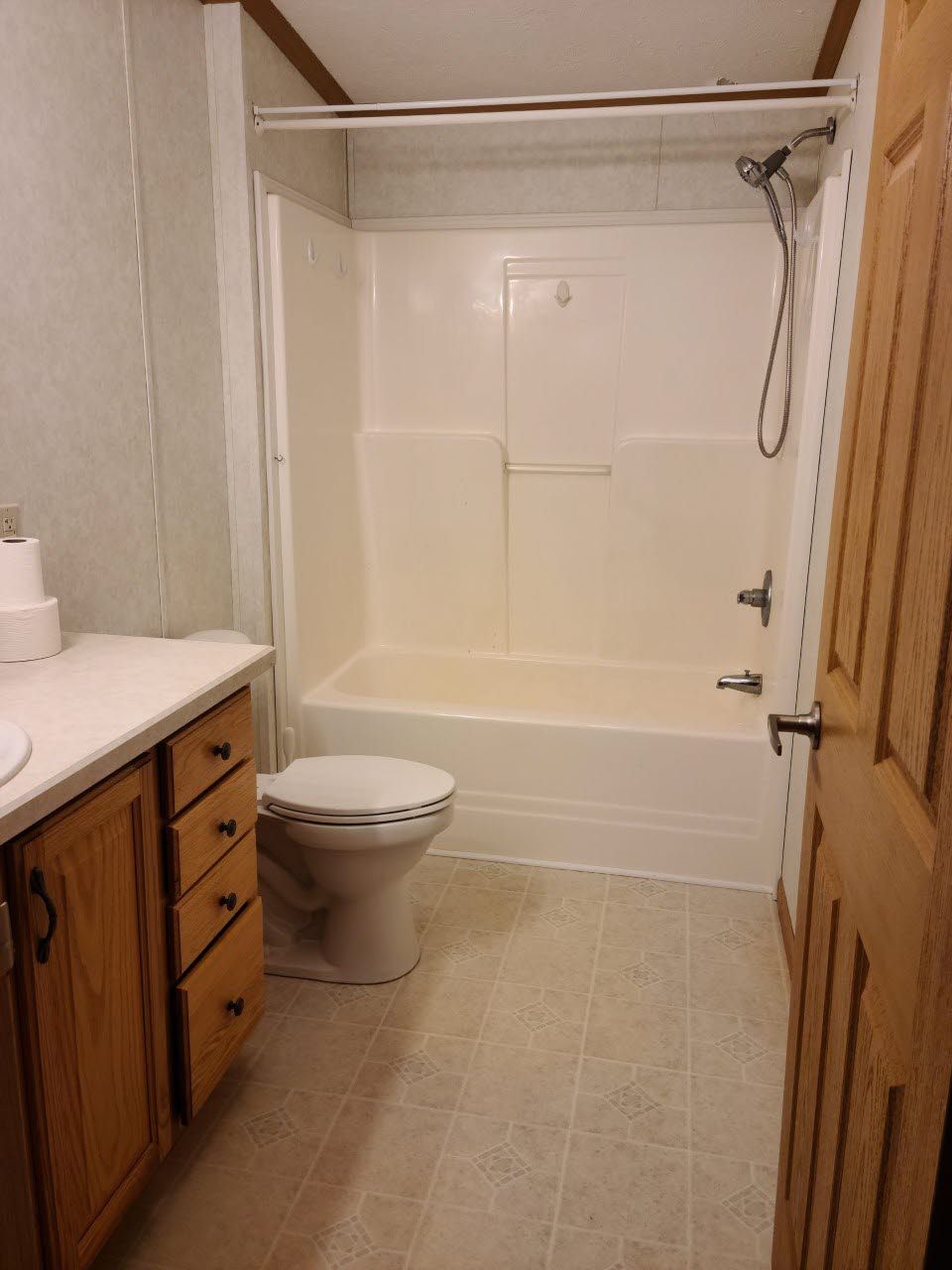 guest bath.jpg