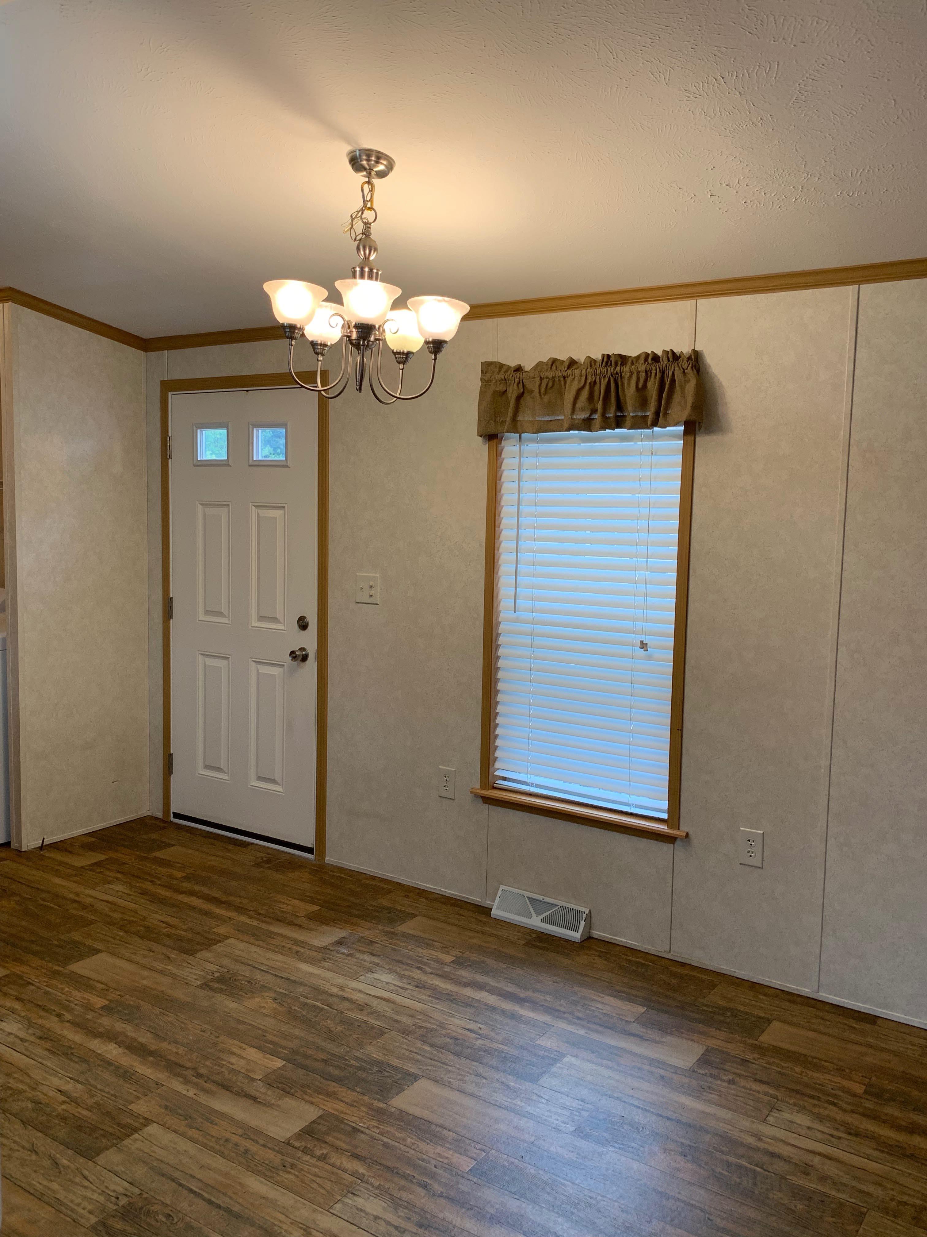 Dining area.JPG