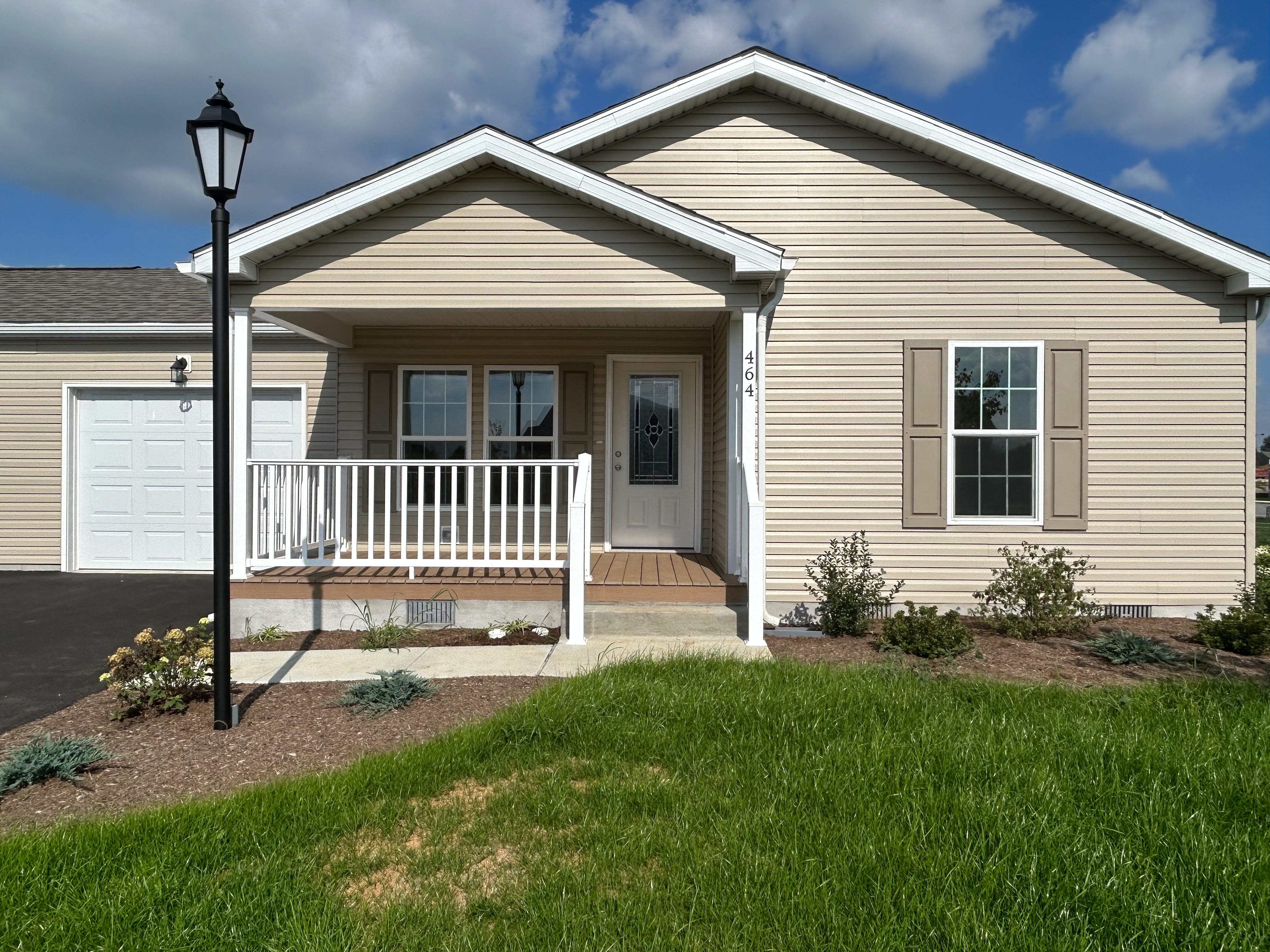 2023 PARADISE MODEL 3BR/2BTH - $306,818